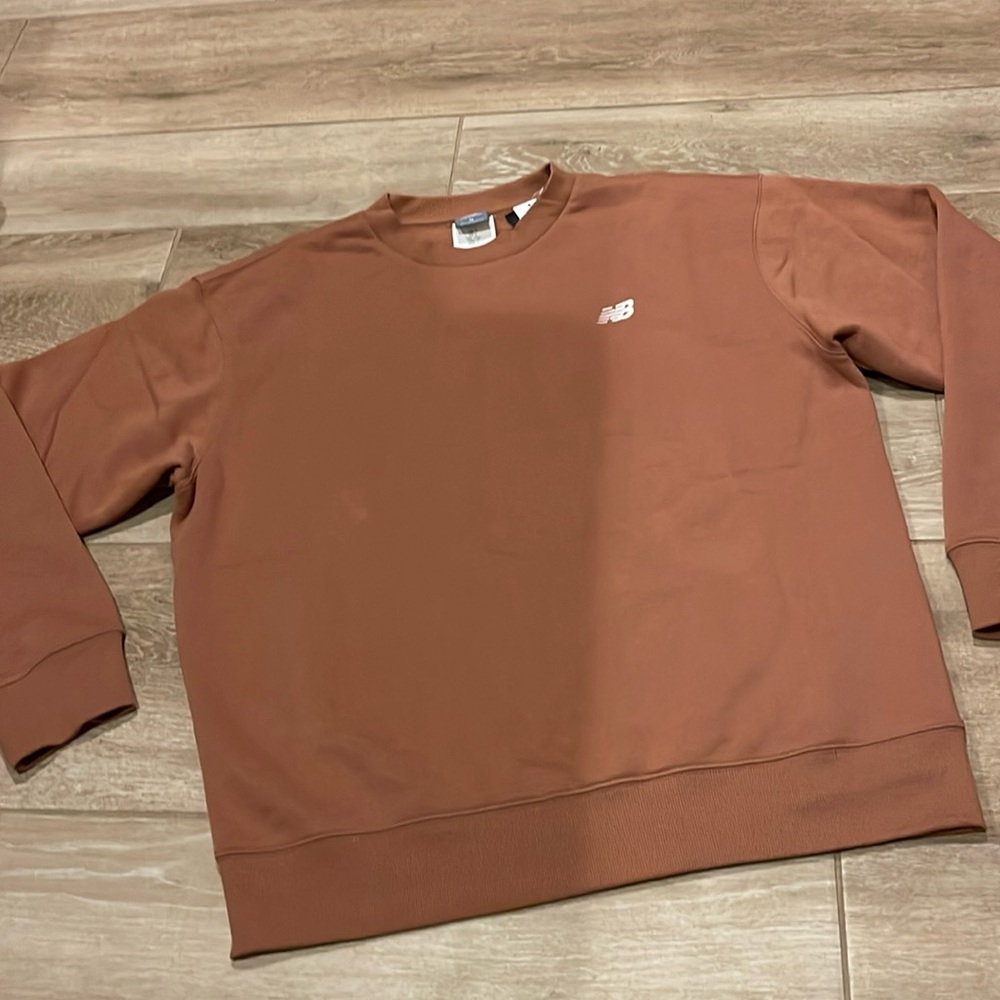 NB Crewneck Sweatshirt Medium